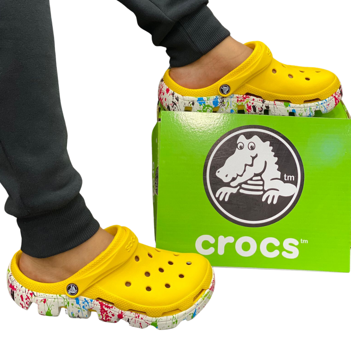 Comprar Crocs Tractor Chispas Mujer en Onlineshoppingcenterg. Si estás buscando comprar Crocs Tractor Chispas Mujer, has llegado al lugar indicado. En Onlineshoppingcenterg, te ofrecemos una variedad de modelos que combinan estilo, comodidad y resistencia, ideales para cualquier ocasión. Aquí encontrarás todo lo que necesitas saber para tomar la mejor decisión de compra.  ¿Qué son las Crocs Tractor Chispas Mujer? Las Crocs Tractor Chispas Mujer son un tipo de calzado único que destaca por su diseño robusto y cómodo. Están inspiradas en los modelos tractor, con suela gruesa y resistente, ideales para quienes buscan estilo sin sacrificar confort. Las chispas aportan un toque divertido y moderno, haciéndolas perfectas para mujeres que desean destacar.  Beneficios de las Crocs Tractor Chispas Mujer 1. Comodidad insuperable El material de fabricación, el famoso Croslite™, garantiza una sensación ligera y suave al caminar. Las Crocs Tractor Mujer son ideales para usar todo el día sin molestias.  2. Resistencia y durabilidad La suela gruesa de las Crocs Tractor Negras, Amarillas o Azules está diseñada para resistir terrenos difíciles, ofreciendo estabilidad en cada paso.  3. Variedad de colores y estilos En Onlineshoppingcenterg, puedes encontrar opciones para todos los gustos, desde Crocs Tractor Rosadas y Rojas hasta las elegantes Crocs Tractor Camufladas.  4. Fáciles de limpiar Gracias a su material, solo necesitas agua y jabón para mantenerlas como nuevas, sin importar si eliges las Crocs Tractor Verdes o las Crocs Tractor Chispas Mujer.  ¿Por qué elegir Onlineshoppingcenterg? En Onlineshoppingcenterg, sabemos que la comodidad y el estilo son importantes para ti. Por eso, te ofrecemos:  Precios competitivos: Encuentra las mejores ofertas para Crocs Tractor Precio adaptadas a tu presupuesto. Variedad de tallas y colores: Desde las clásicas Crocs Tractor Negras hasta las modernas Crocs Tractor Amarillas. Envíos rápidos y seguros: Recibe tus Crocs Tractor para Mujer directamente en tu hogar. Guía para elegir las Crocs Tractor ideales 1. Define tu estilo ¿Prefieres un diseño discreto como las Crocs Tractor Negras o algo más llamativo como las Crocs Tractor Chispas Mujer? En nuestra tienda, tienes opciones para todos los gustos.  2. Escoge tu talla Asegúrate de elegir la talla correcta para garantizar la máxima comodidad.  3. Consulta el precio Encuentra las mejores ofertas y promociones en Onlineshoppingcenterg para Crocs Tractor Precio.  Preguntas frecuentes sobre Crocs Tractor Chispas Mujer ¿Las Crocs Tractor son solo para mujer? No, también contamos con modelos para hombre, como las Crocs Tractor para Hombre, en una amplia gama de colores.  ¿Son resistentes al agua? ¡Sí! Las Crocs Tractor Mujer están hechas para resistir el agua y cualquier clima.  ¿Tienen garantía? En Onlineshoppingcenterg, ofrecemos productos de calidad respaldados por una garantía.